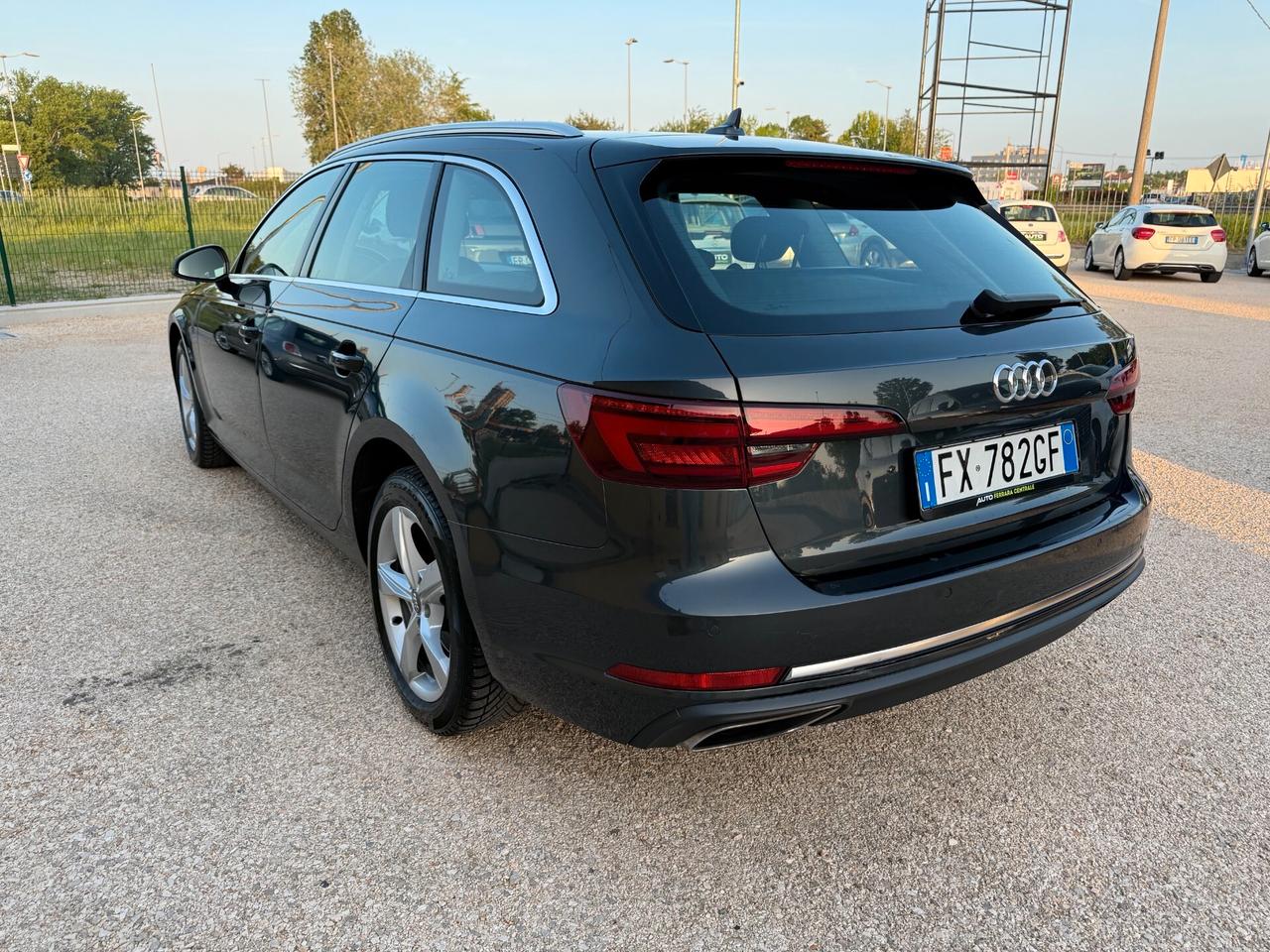 Audi A4 Avant 35 TDI S tronic line edition