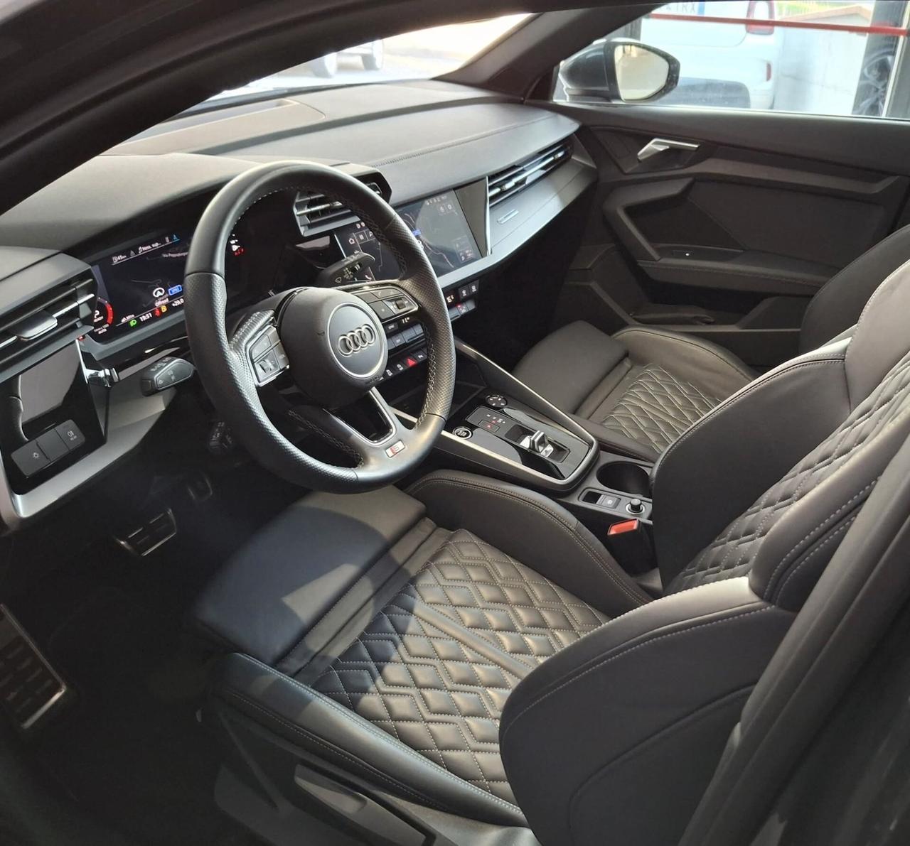 Audi A3 30 TFSI S line edition tetto panoramico full