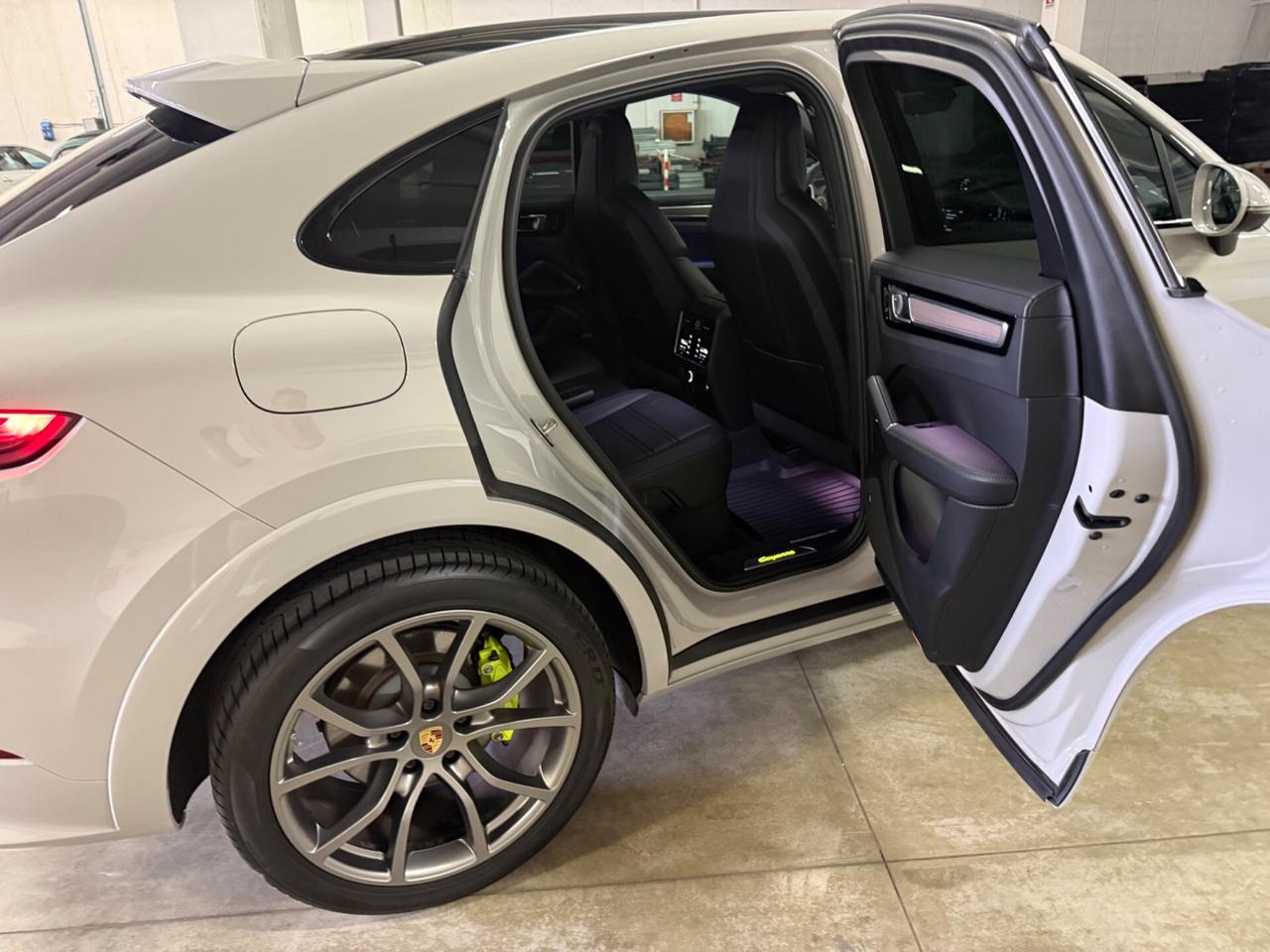 Porsche Cayenne Coupé 3.0 V6 E-Hybrid