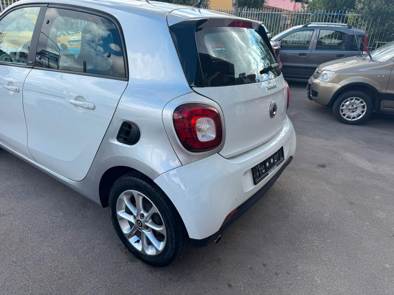 Smart ForFour 70 1.0 Proxy