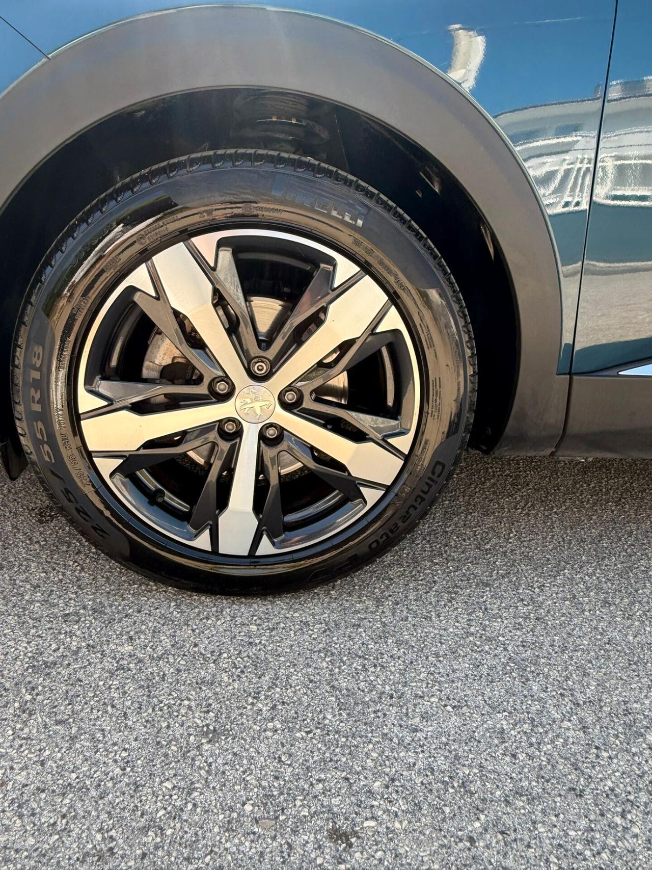 5008 PureTech Turbo 130 S&S EAT8 Allure