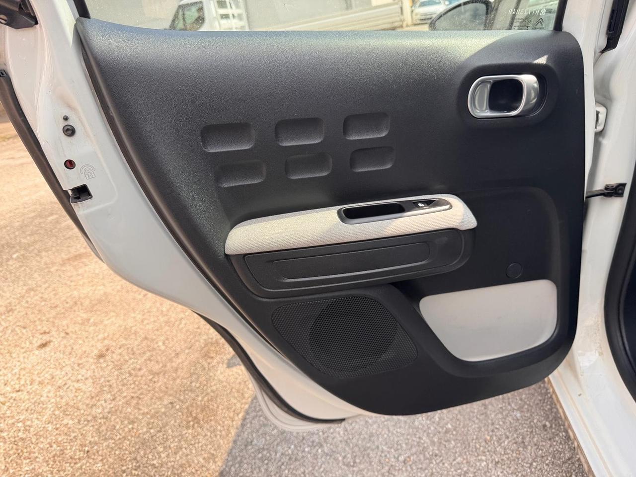 Citroen C3 BlueHDi Shine AUTO INCIDENTATA