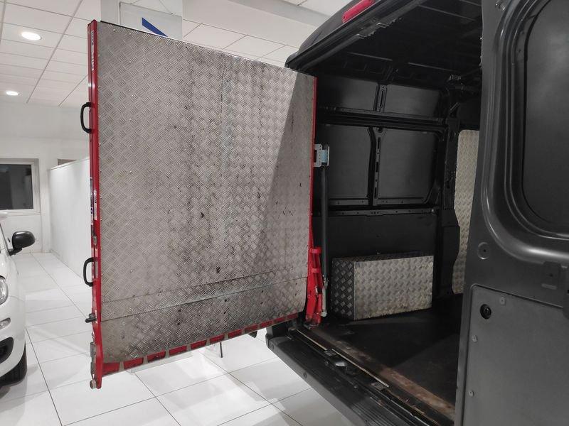 Peugeot Boxer Boxer 333 2.2 BlueHDi 165 S&S PM-TM*con PEDANA POSTERIORE INTERNA RIPIEGABILE*GARANTITA*