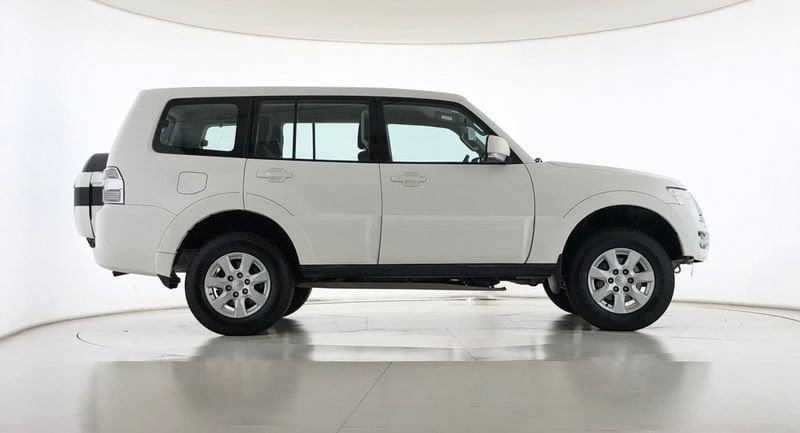 Mitsubishi Pajero 3.2 DI-D 16V aut. 5p. Intense DPF