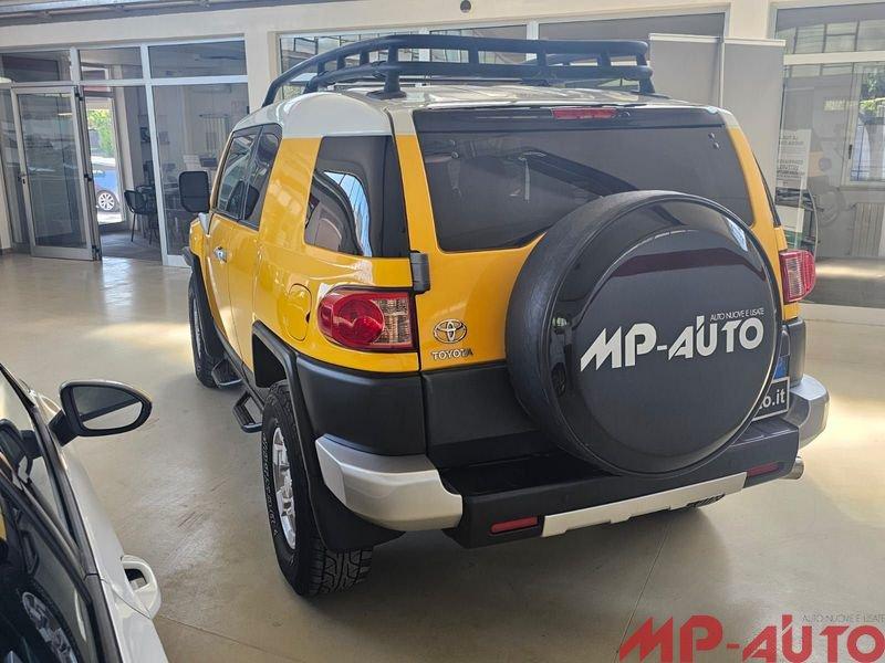 Toyota FJ Cruiser TOYOTA FJCRUISER - TENUTO OTTIMAMENTE -AUTOCARRO - IMPIANTO GPL
