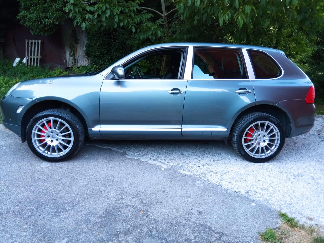Porsche Cayenne 4.5 cat Turbo S