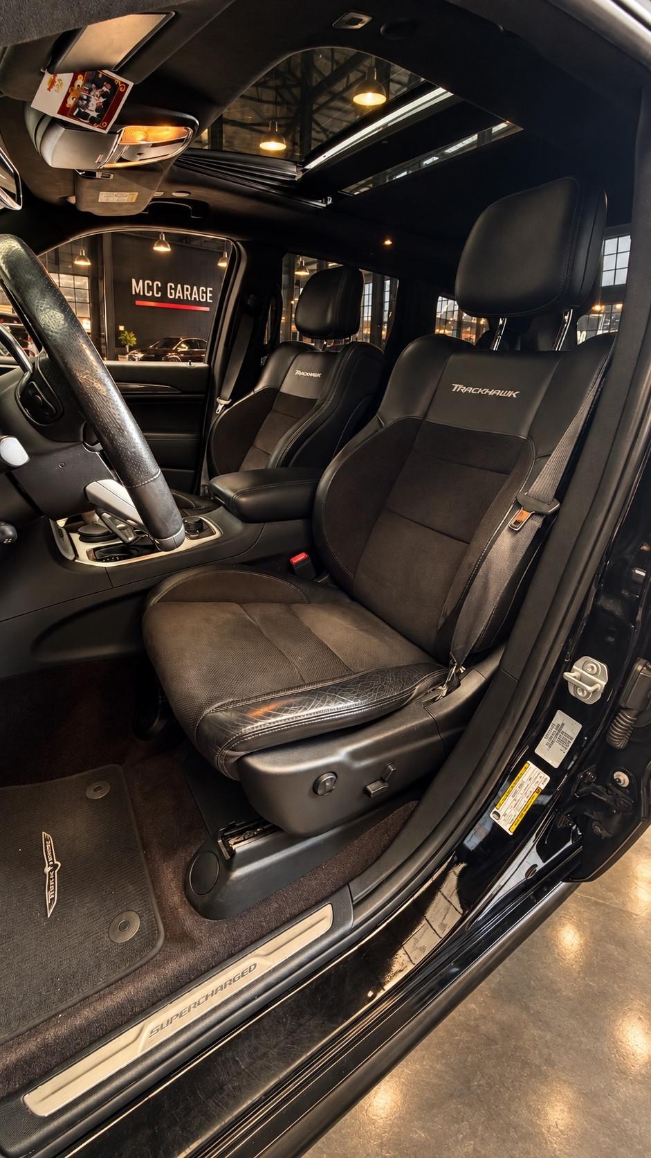Jeep Grand Cherokee trackhawk 6.2 supercharged