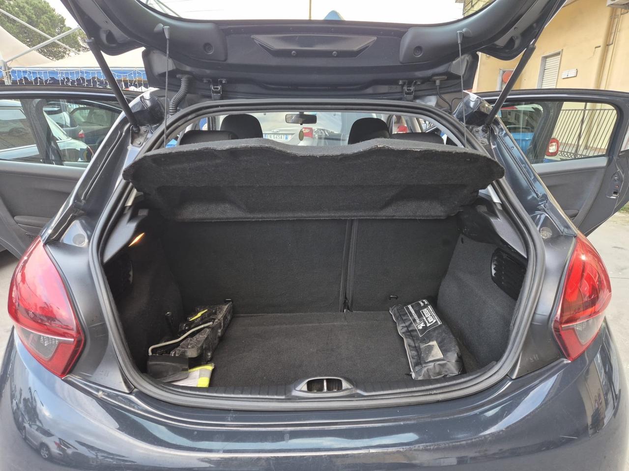 Peugeot 208 BlueHDi 75 5 porte Allure 2018