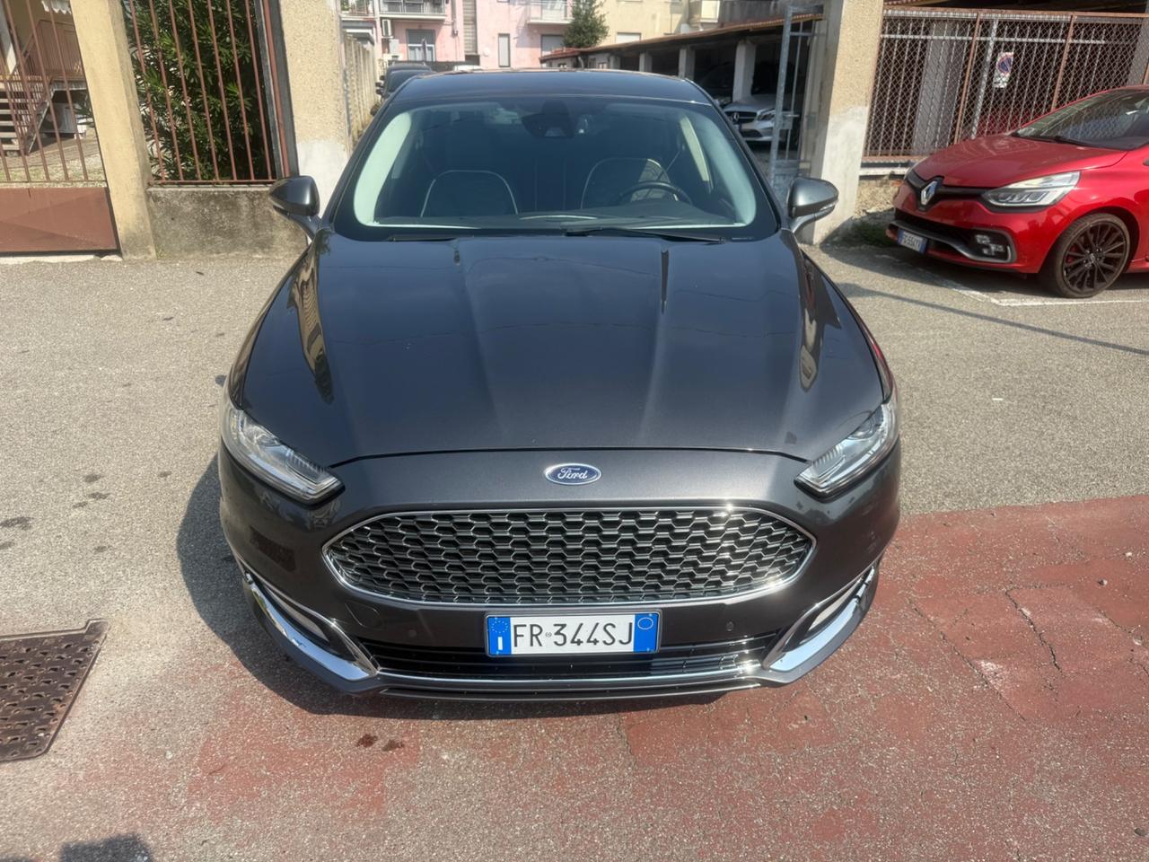 Ford Mondeo Hybrid 2.0 187 CV eCVT 4 porte Vignale