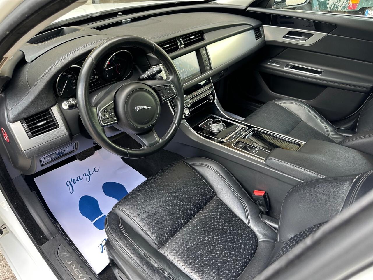 Jaguar XF 2.0 D 180 CV aut. Prestige