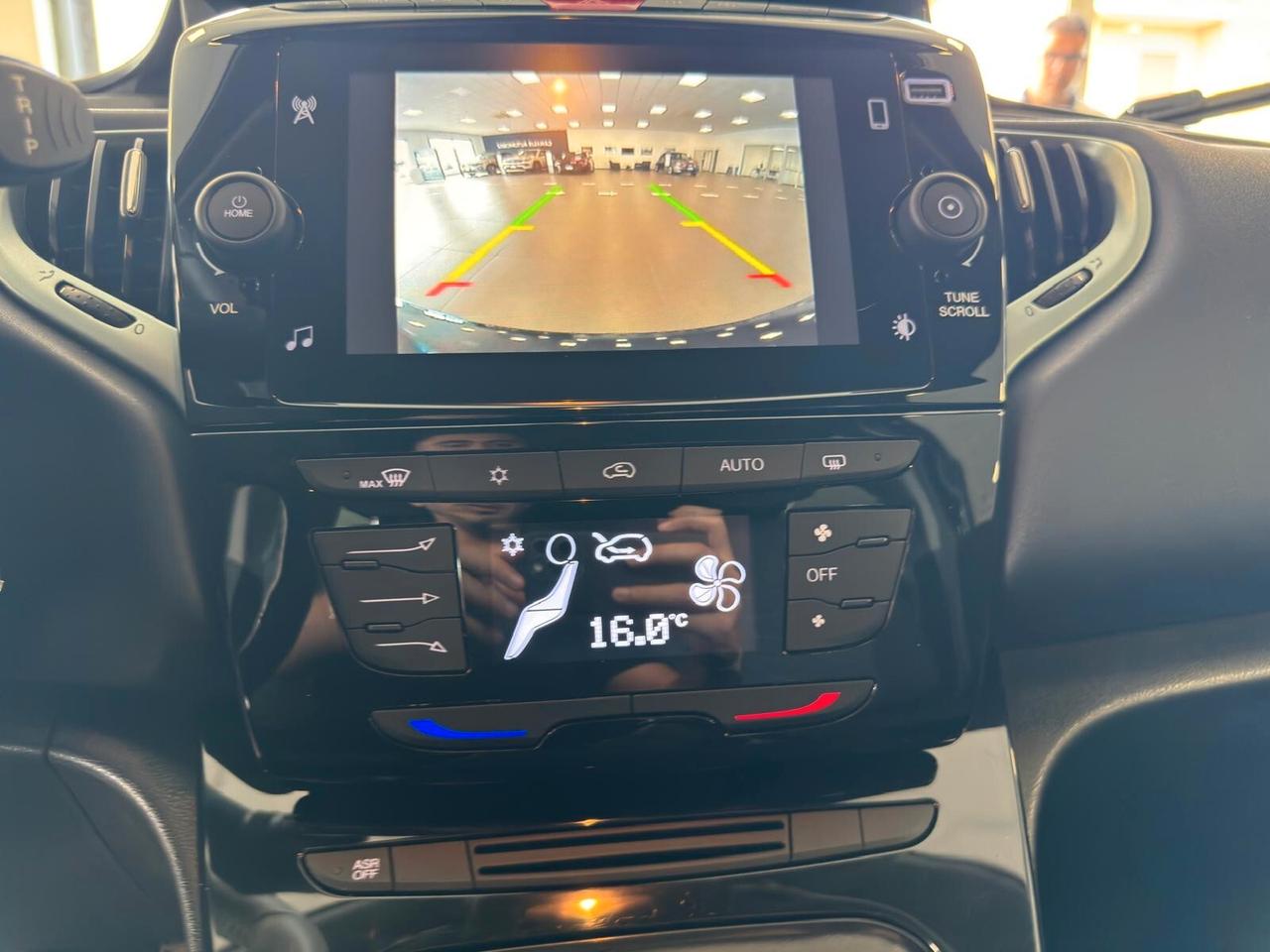 Lancia Ypsilon 1.0 69CV Hybrid Gold Plus 2023