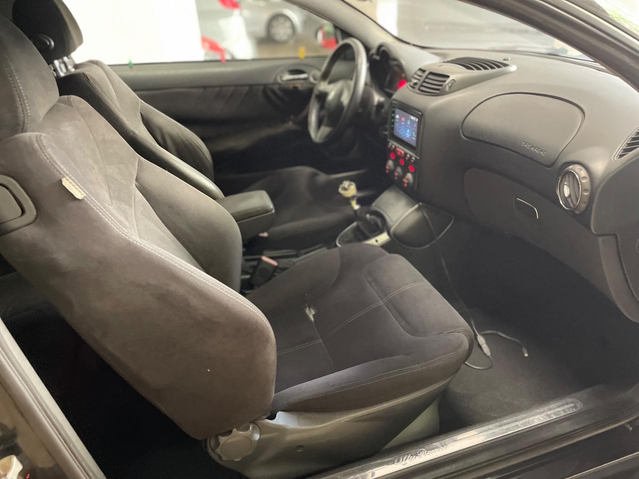 Alfa Romeo GT 1.9 JTDM 16V Progression