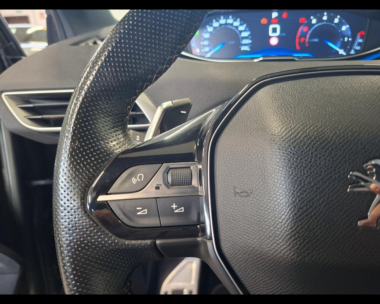 PEUGEOT 3008 2ª serie - 3008 PureTech Turbo 130 S&S EAT8 GT Line