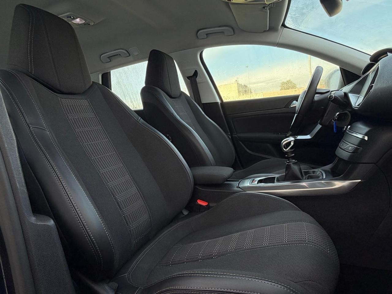 Peugeot 308 BlueHDi 130 S&S SW Allure