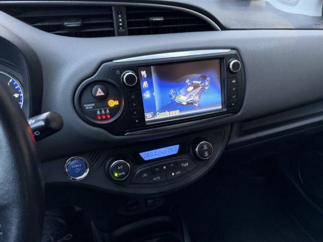 TOYOTA Yaris 1.5 Hybrid 5 porte Cool AUTOMATICA NEOPATENTATO