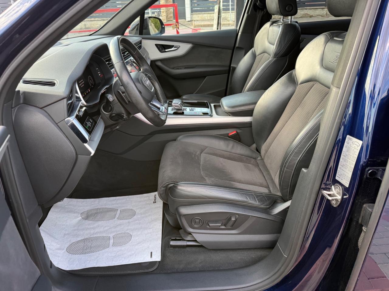 Audi Q7 50 TDI quattro tiptronic S-LINE Plus 7 POSTI