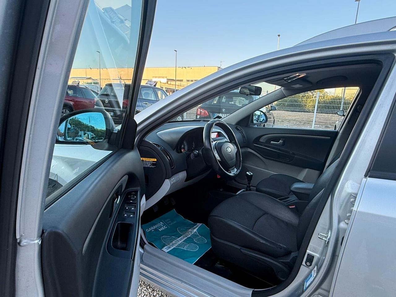 Kia Ceed cee'd Sp. Wag. 1.6 CRDi VGT 115CV EX