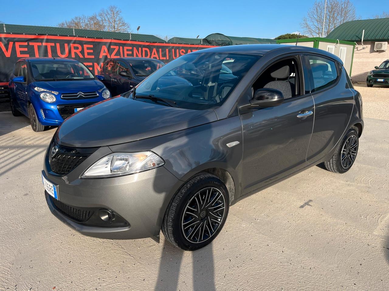 Lancia Ypsilon 1.0 FireFly 5 porte S&S Hybrid Oro