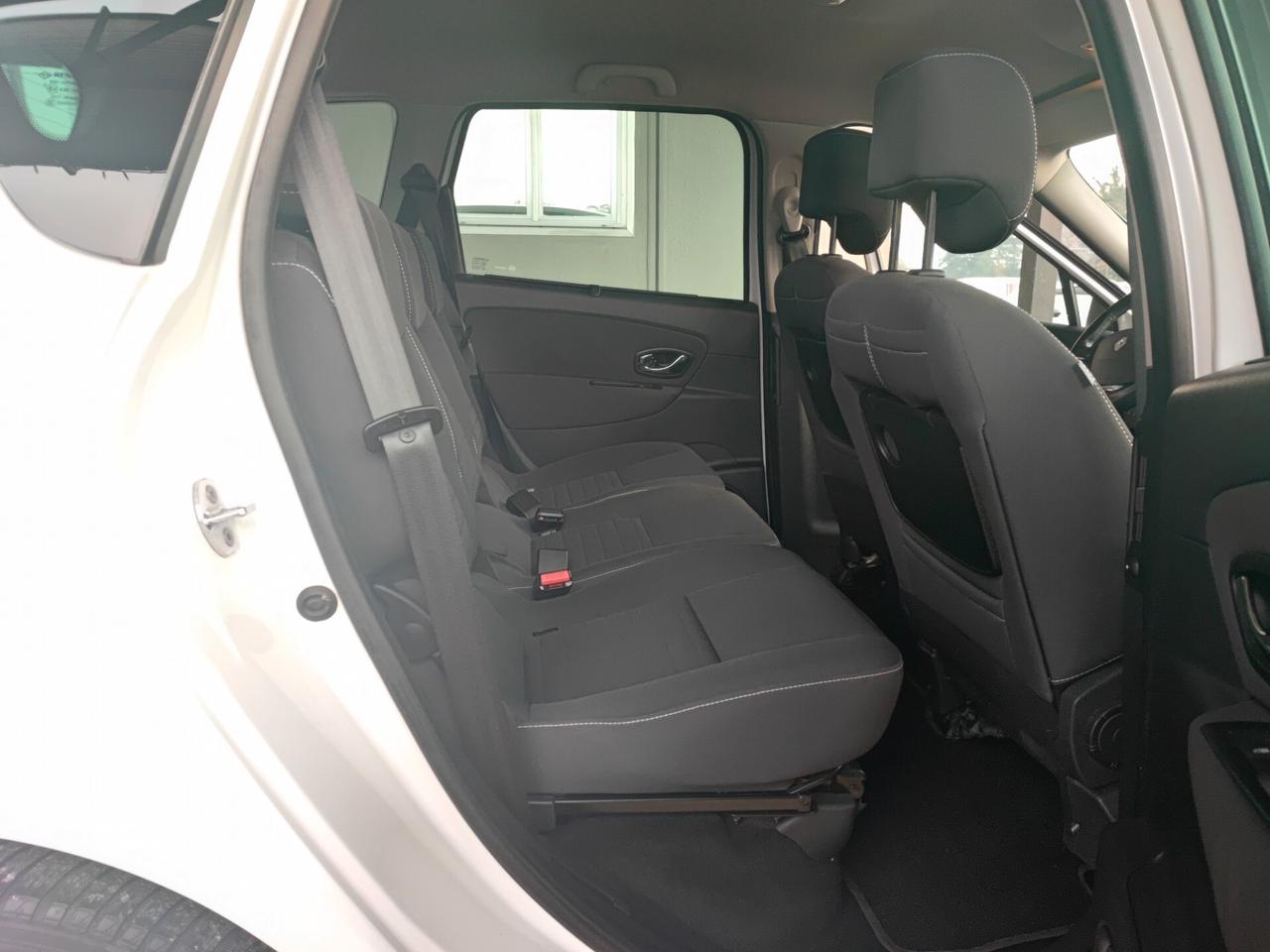 Renault Scenic Scénic XMod dCi 110 CV EDC Bose