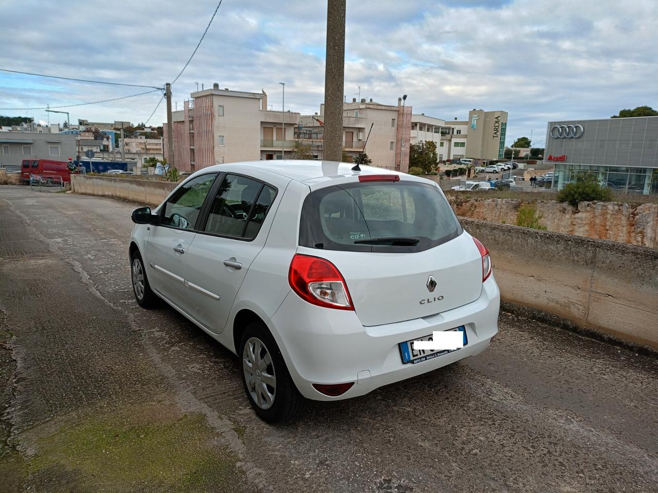 Renault Clio 1.200 GPL ADATTO NEO PATENATTI