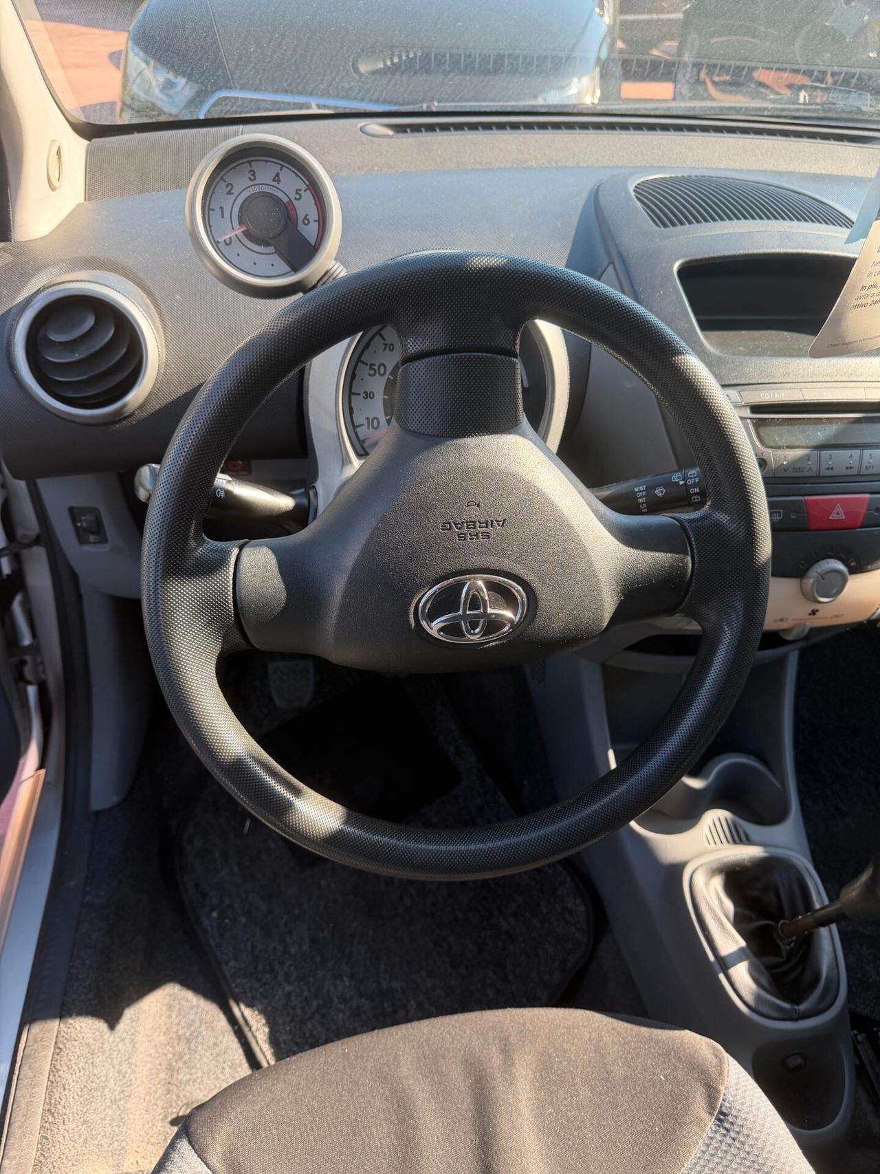 Toyota Aygo 1.4 turbodiesel 5 porte Sol