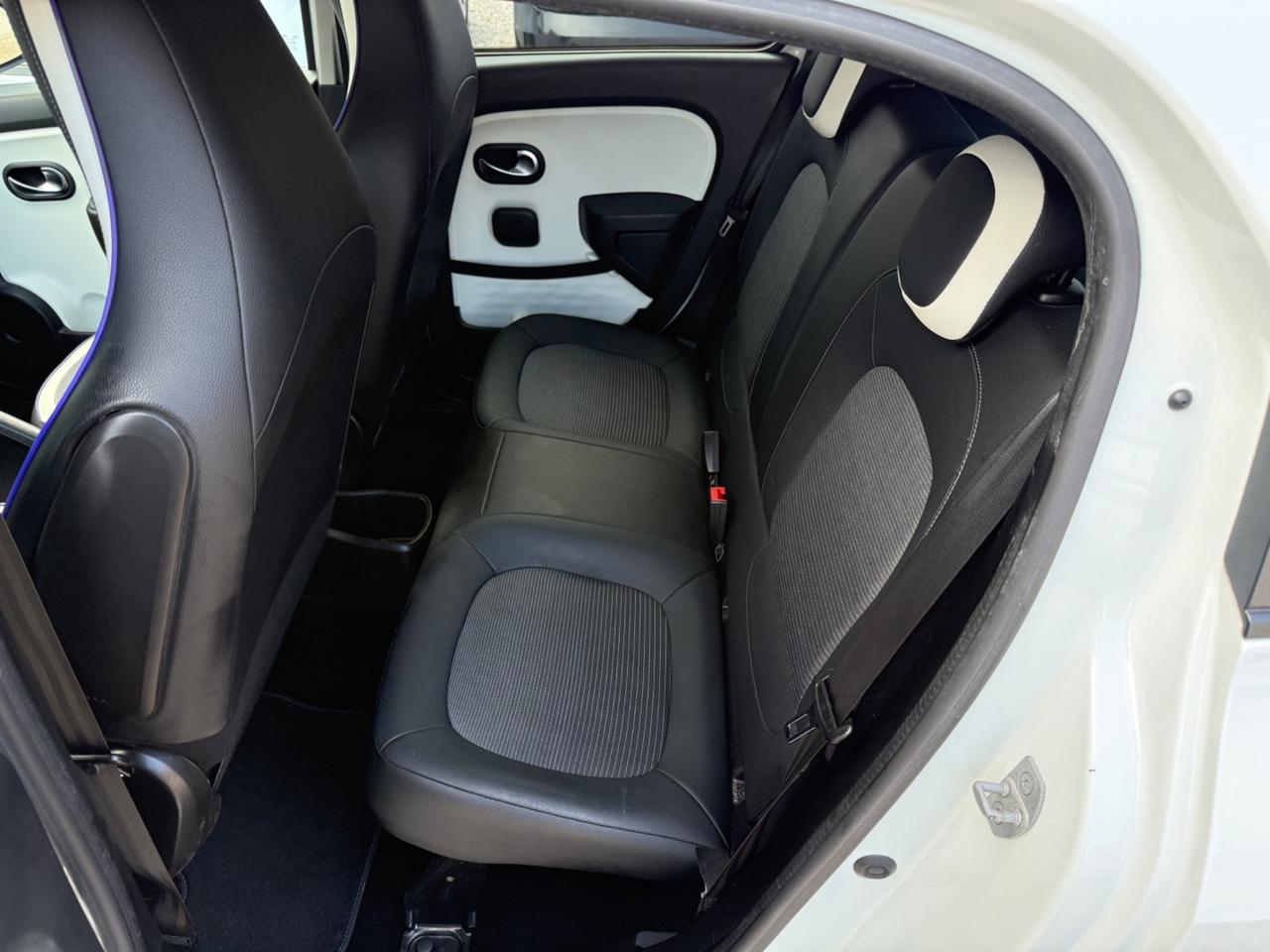 Renault Twingo SCe Stop&Start La Parisienne