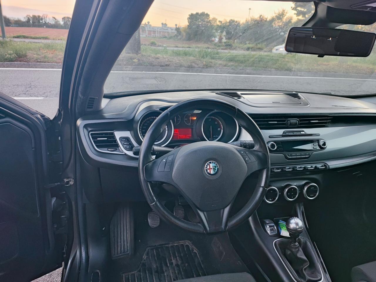 Alfa Romeo Giulietta 1.6 JTDm-2 105 CV Distinctive