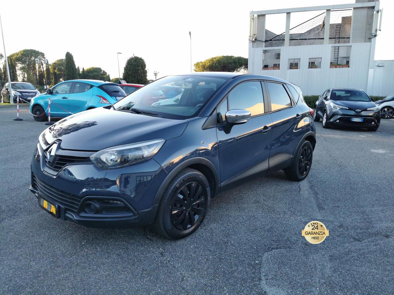 Renault Captur 0.9 TCe 12V 90 CV Start&Stop Energy R-Link - SENZA VINCOLO DI FINANZIAMENTO - RATE AUTO MOTO SCOOTER