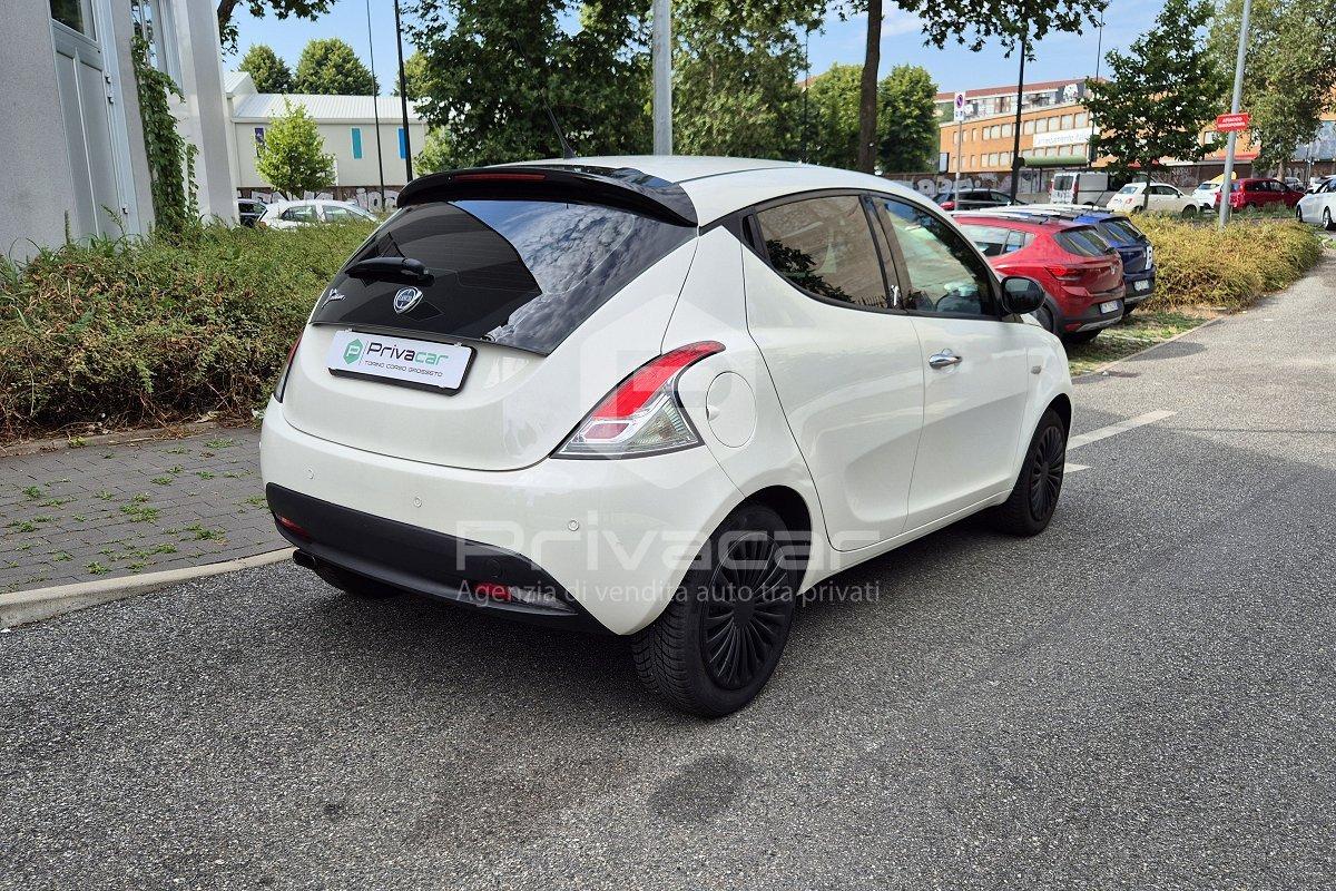 LANCIA Ypsilon 1.2 69 CV 5 porte Gold