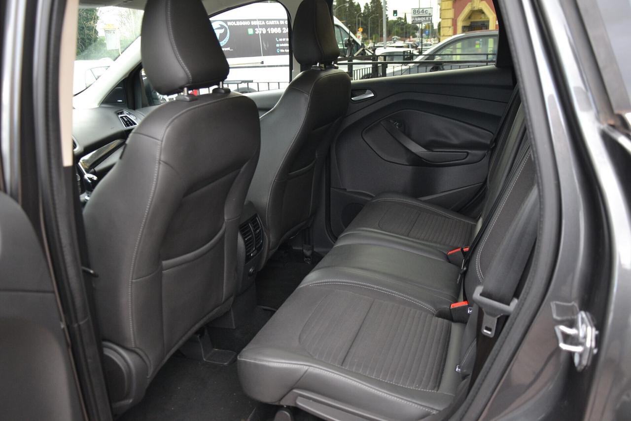 Ford Kuga 1.5 TDCi 120CV TITANIUM NAV+TEL+PDC+PRIVACY+CERCHI