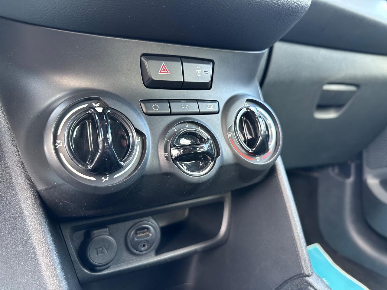 Peugeot 208 1.4 HDi 68 CV 5 porte Active