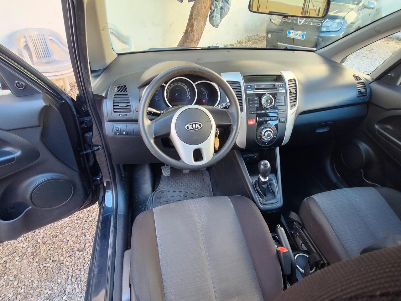 Kia Venga 1.4 CRDi 90CV Easy