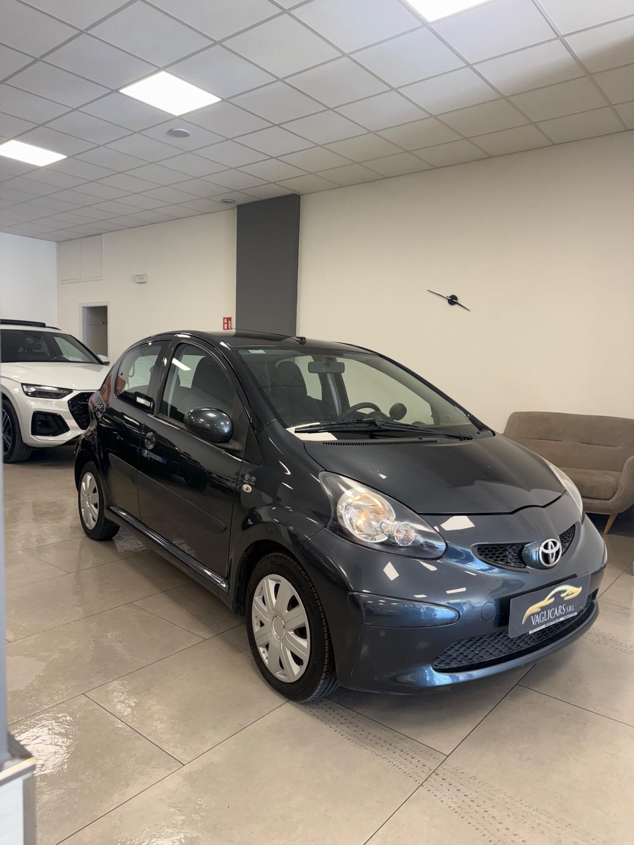 Toyota Aygo 1.0 12V VVT-i 5 porte Now