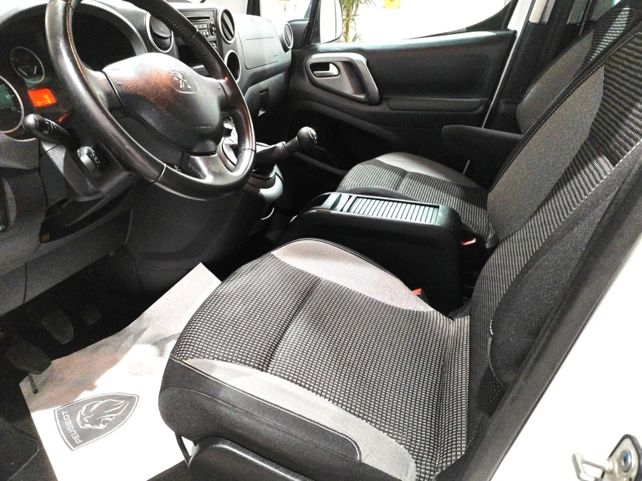 Peugeot Partner Tepee BlueHDi 100 Outdoor