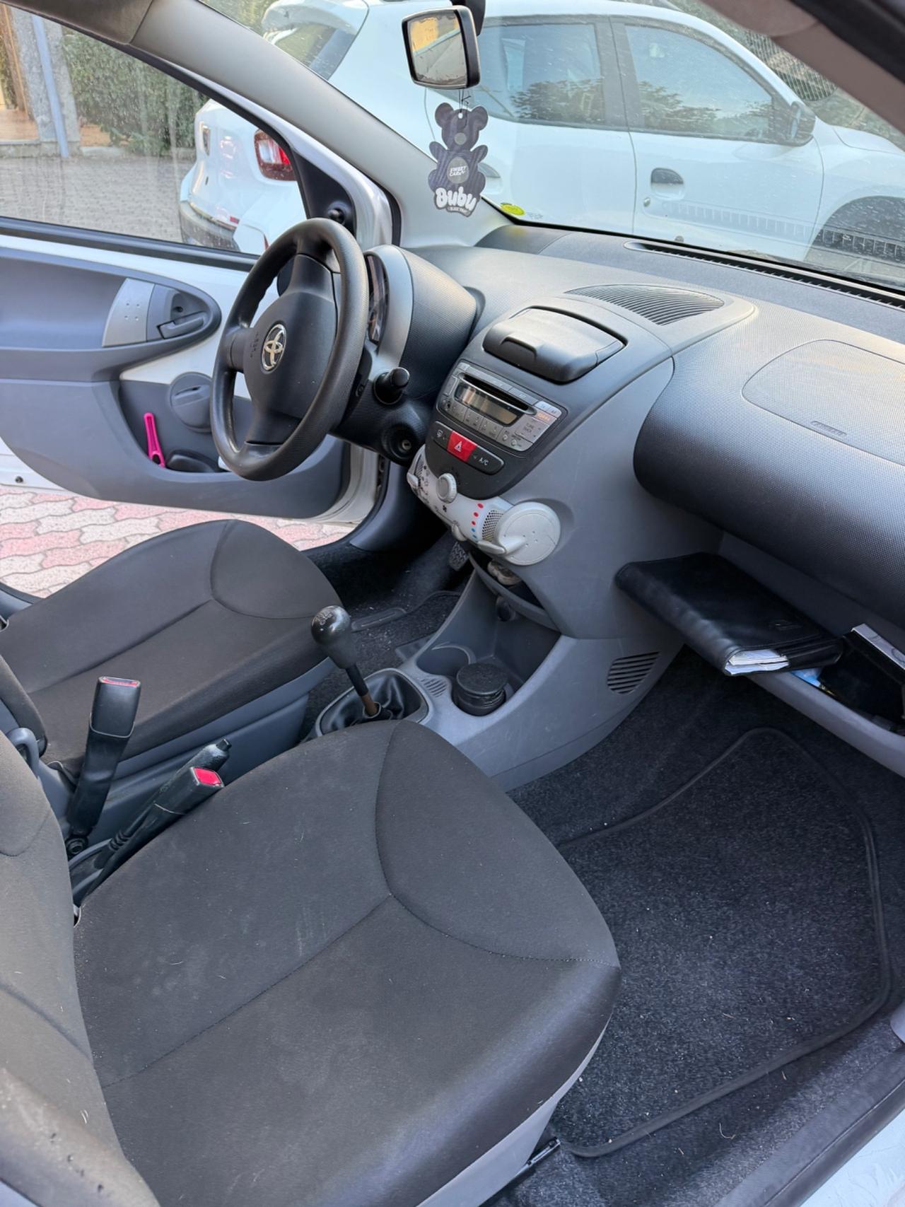 Toyota Aygo 1.0 12V VVT-i 5 porte Sol Connect