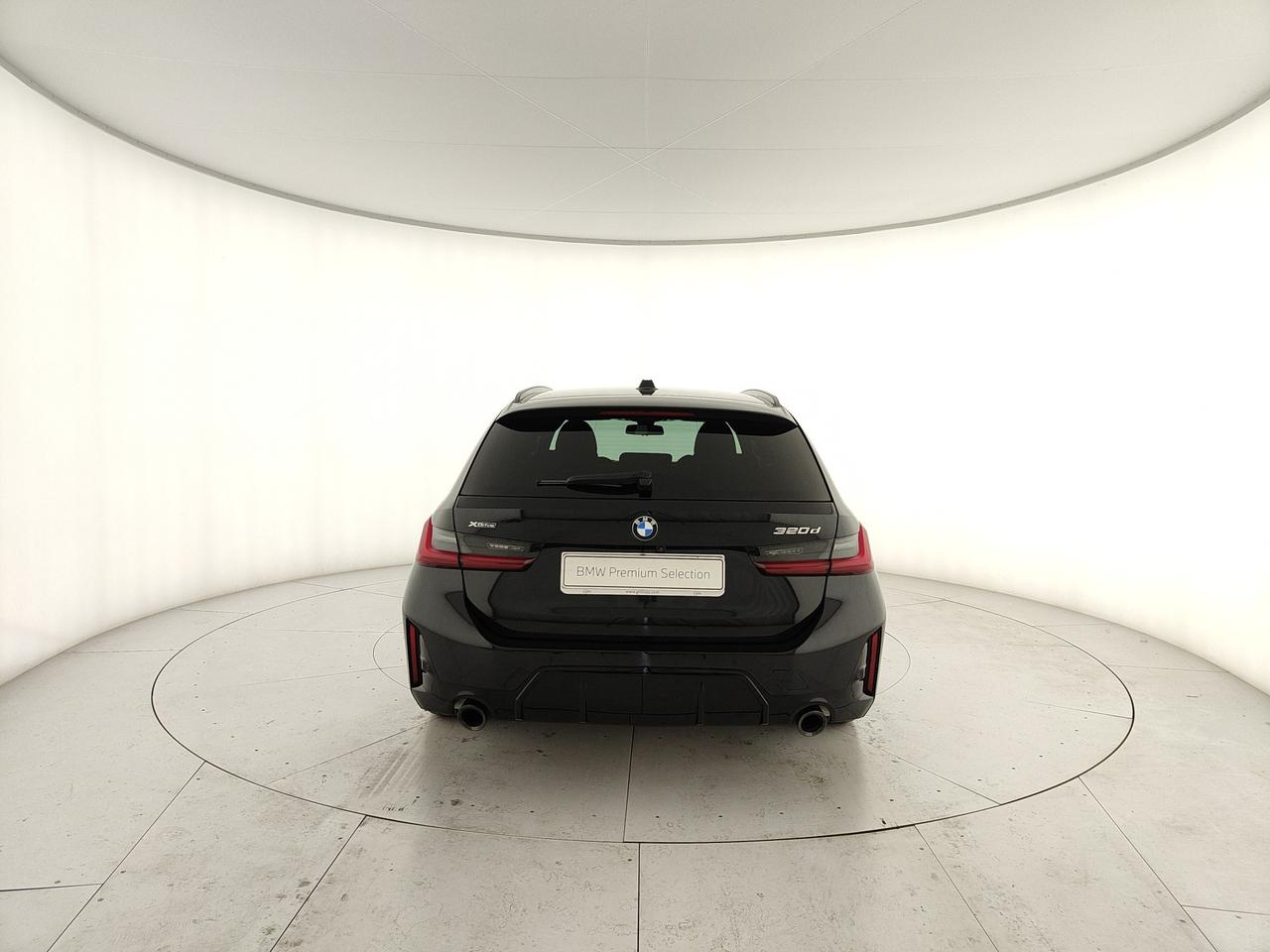 BMW 320d Touring mhev 48V xdrive MSport auto
