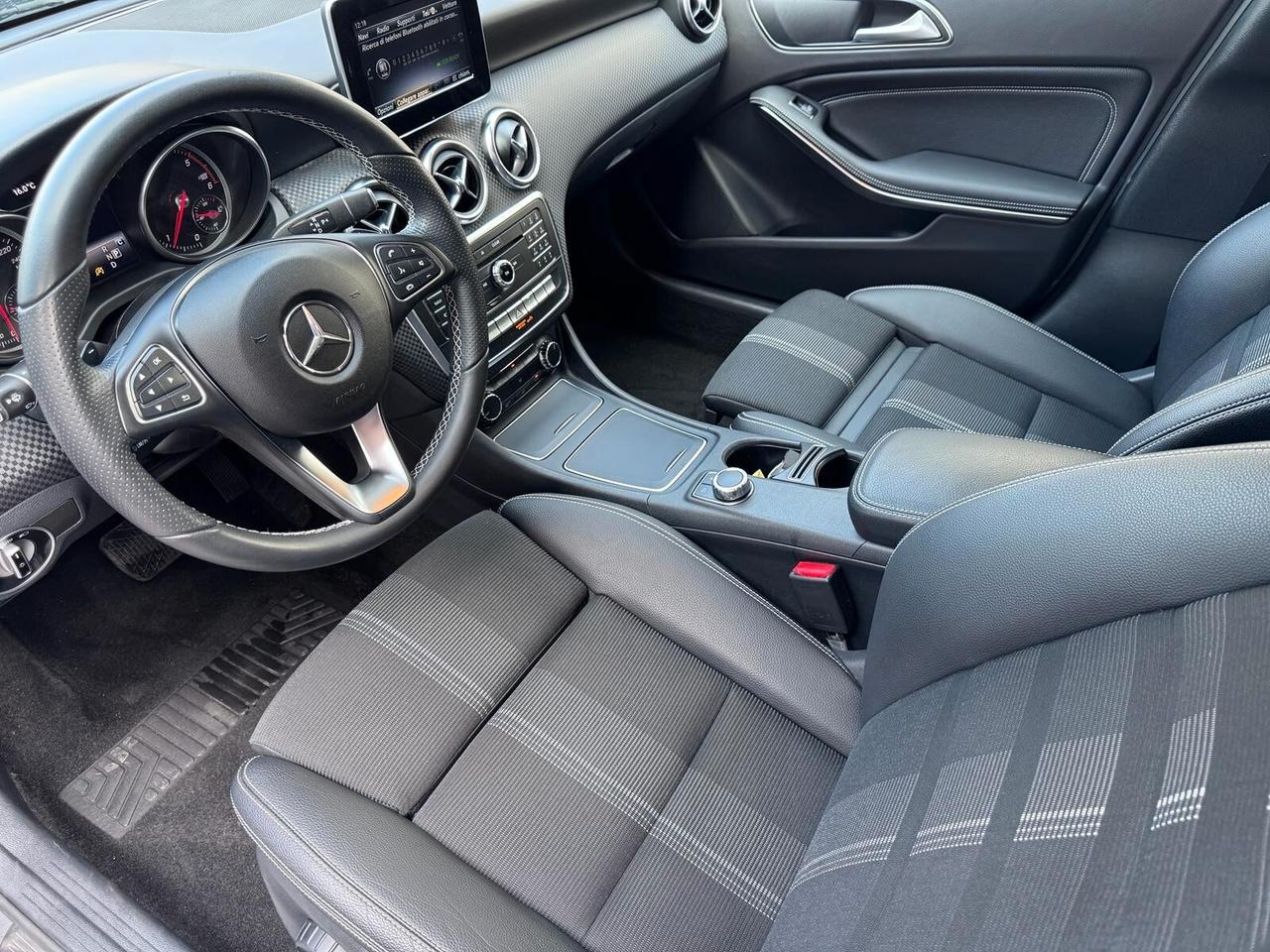 Mercedes-benz A 180 d Automatic Premium*EURO6*NEOPATENTATI