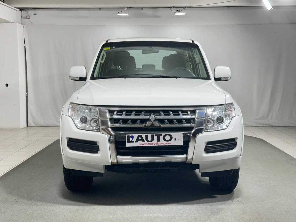 Mitsubishi Pajero 3.2 CR Invite 3p auto