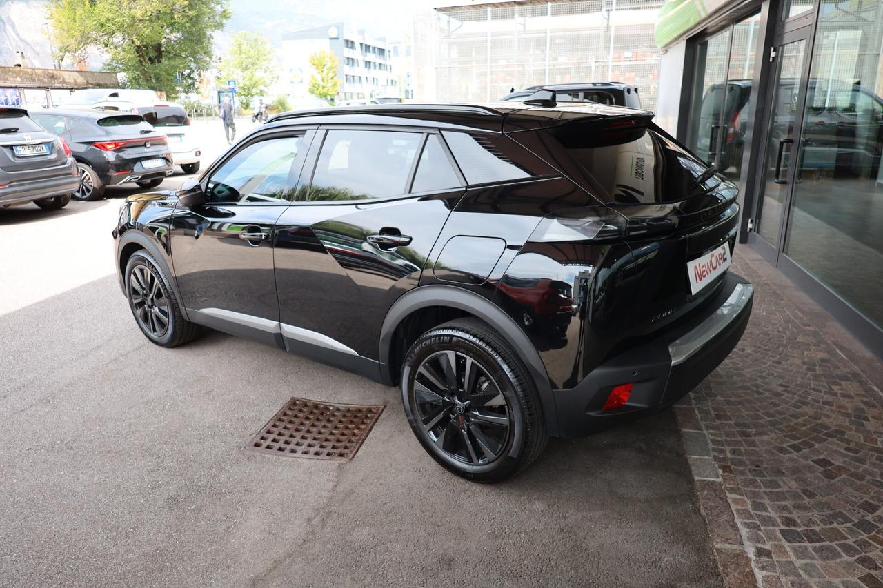PEUGEOT 2008 BlueHDi 130 S&S EAT8 GT