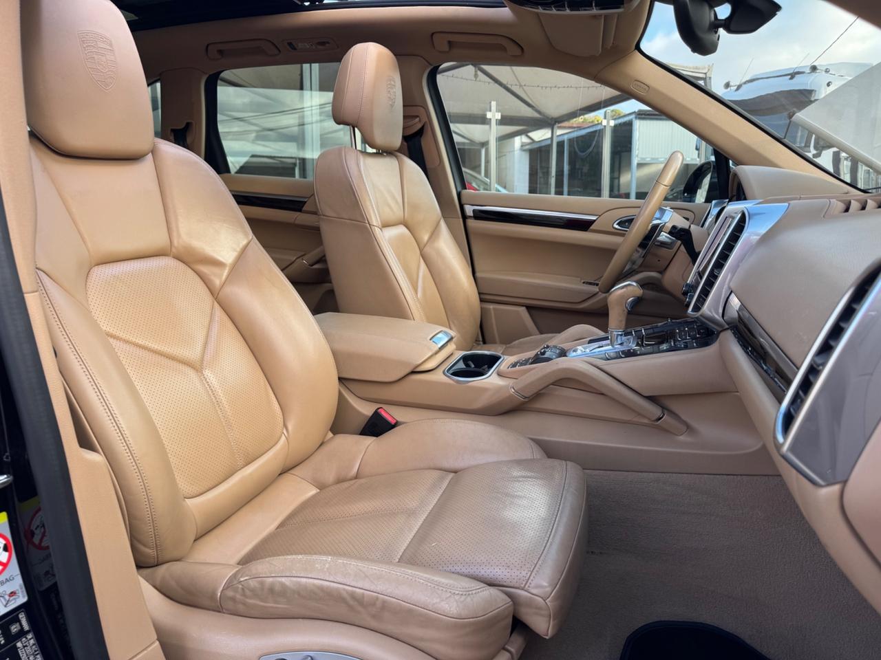 PORSCHE CAYENNE 3.0 D V6 250 CV PLATINUM FULL IVA ESPOSTA