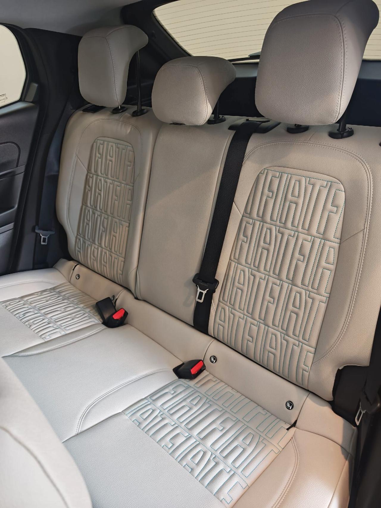 Fiat 600 Hybrid 100 CV DCT MHEV La Prima