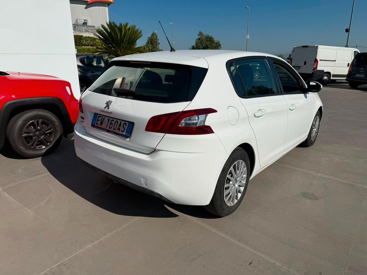 Peugeot 308 1.6 HDi 115 CV S&S Allure
