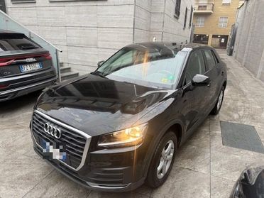 AUDI Q2 30 TDI Business