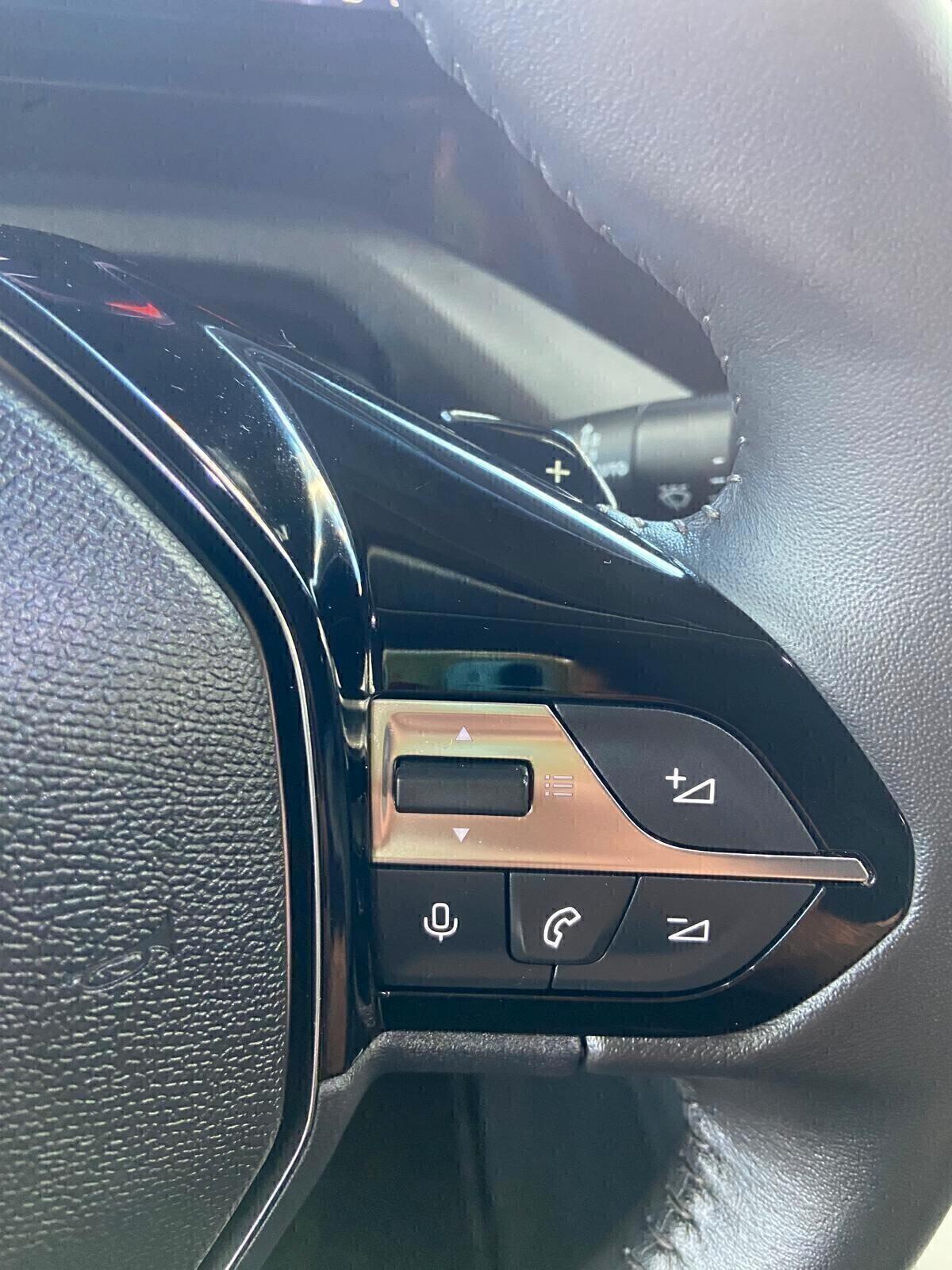 Peugeot 308 BlueHDi 130 S&S EAT8 SW Allure