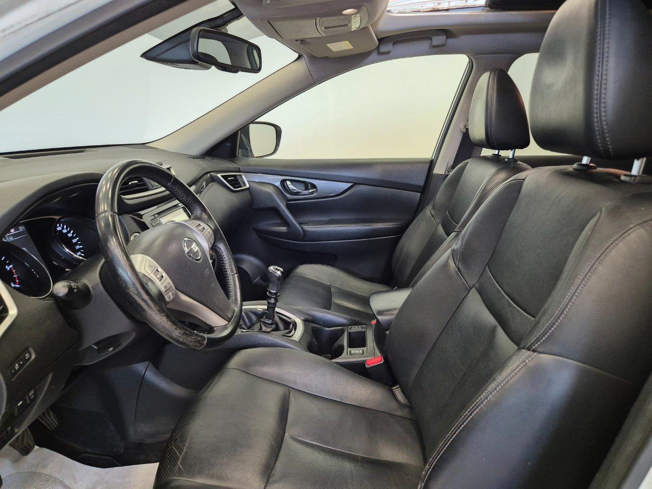 Nissan X-Trail 1.6 dci Tekna 2wd 7p.ti - NEOPATENTATI - Cam 360 - Cruise/Lim - Tetto