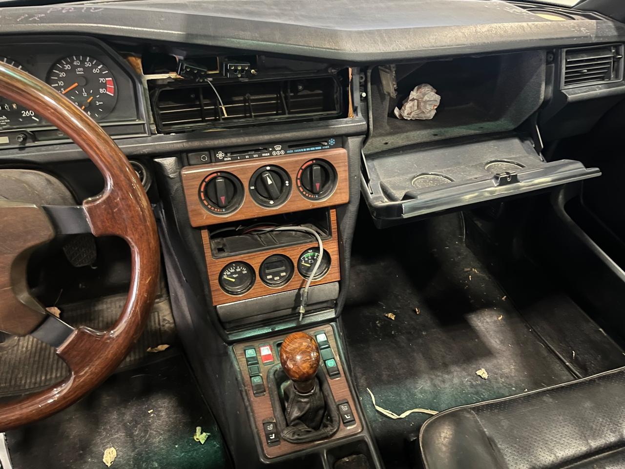 Mercedes 190 2.3 16v DA SISTEMARE