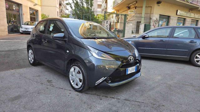 TOYOTA Aygo 1.0 VVT-i 69 CV 5 porte x-business