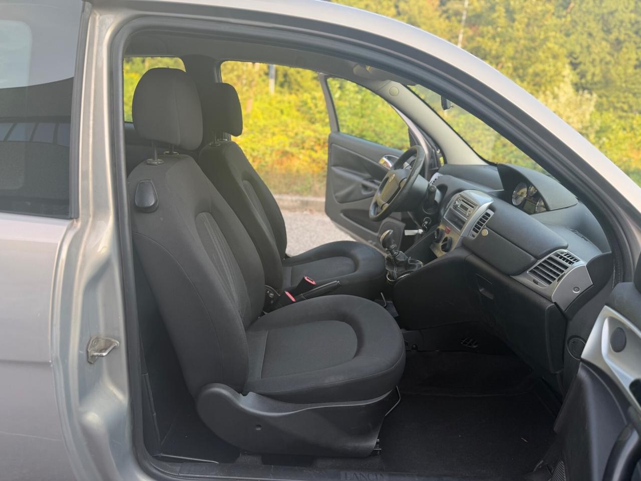 Lancia Ypsilon 1.2 69 CV Diva*Neopatentati*