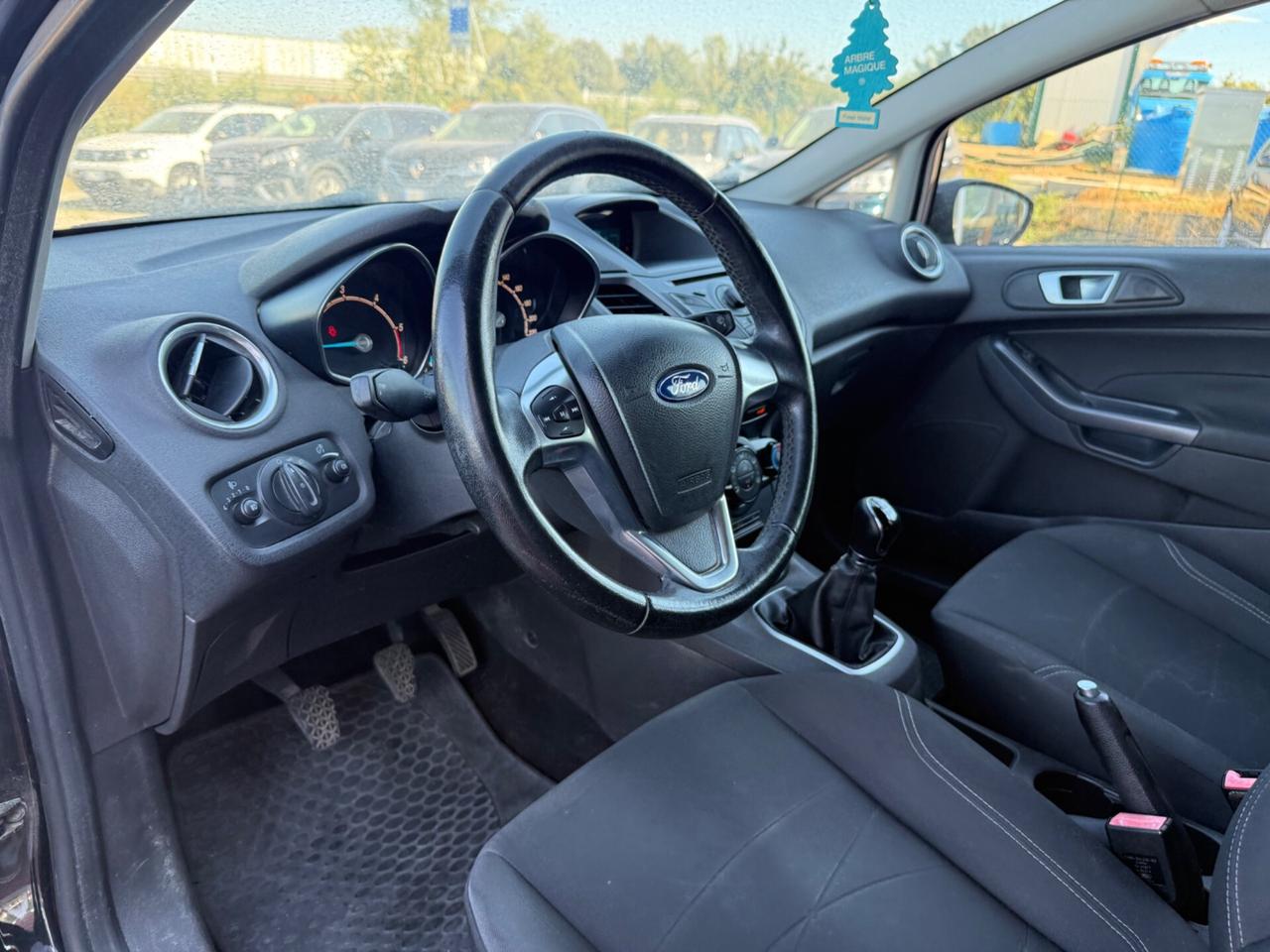 Ford Fiesta 1.5 TDCi 75CV 5 porte Titanium