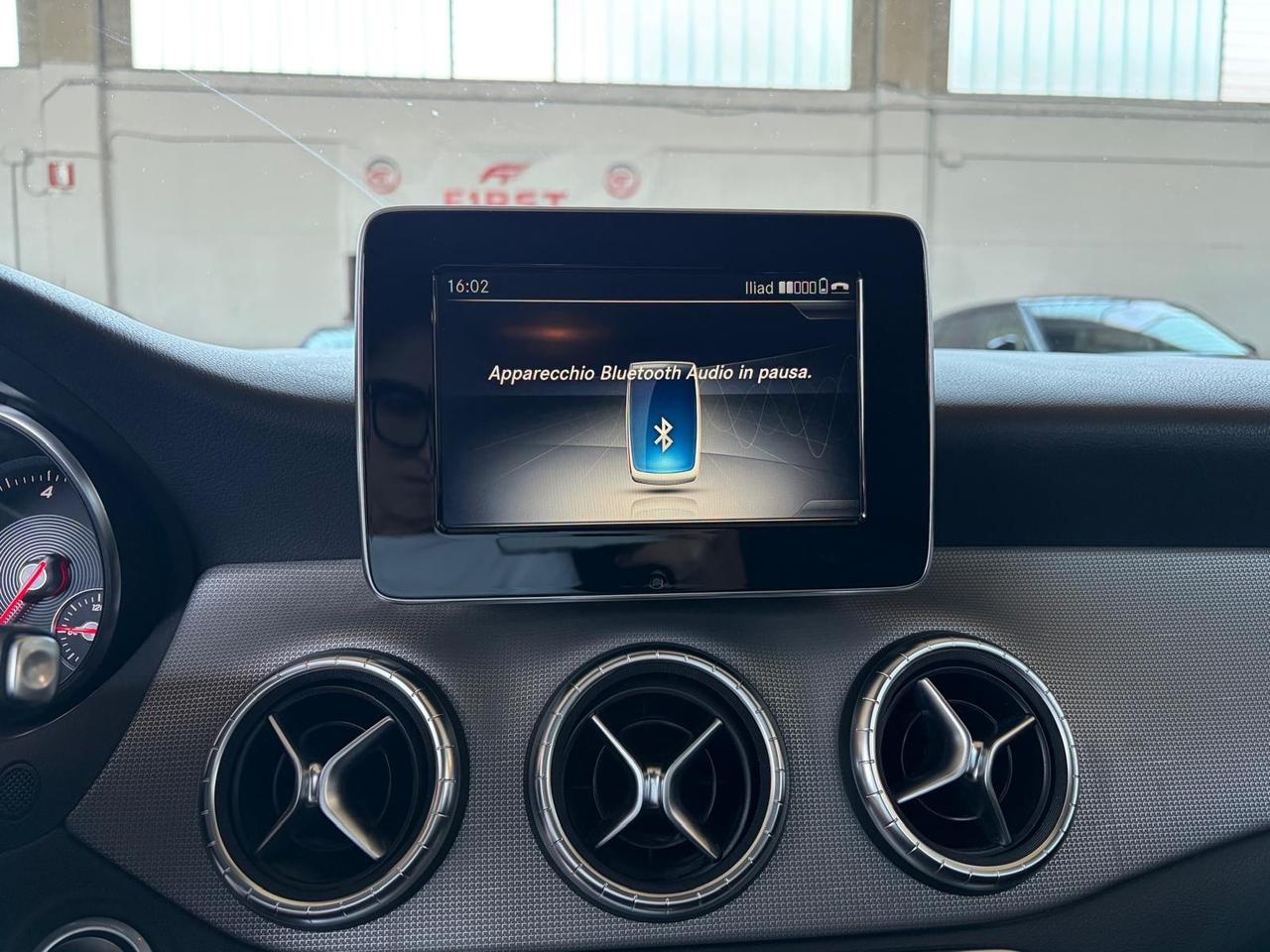 Mercedes-benz CLA 200 180 d Automatic Premium